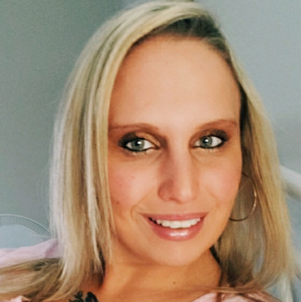 Meet your Posher, Valerie